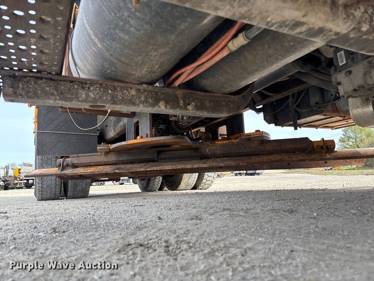 image for item FB3236 2013 International 7500 dump truck