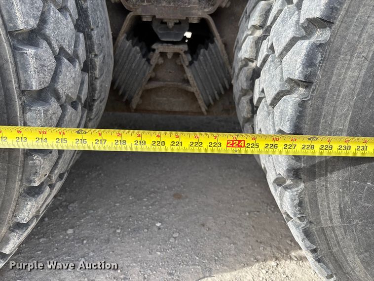 image for item FB3236 2013 International 7500 dump truck