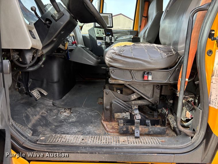 image for item FB3236 2013 International 7500 dump truck