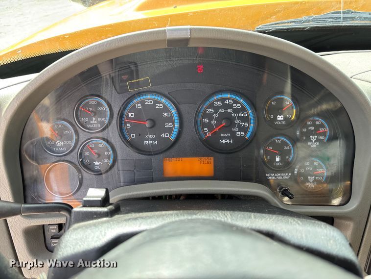 image for item FB3236 2013 International 7500 dump truck