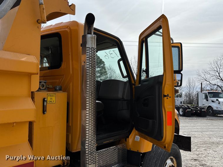 image for item FB3236 2013 International 7500 dump truck