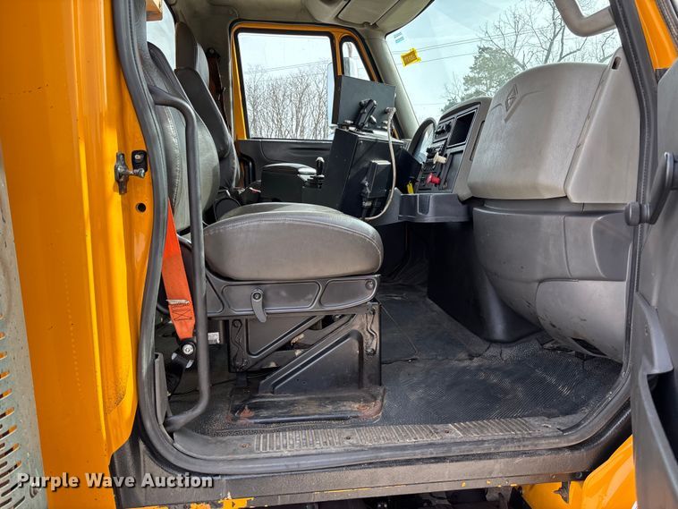 image for item FB3236 2013 International 7500 dump truck