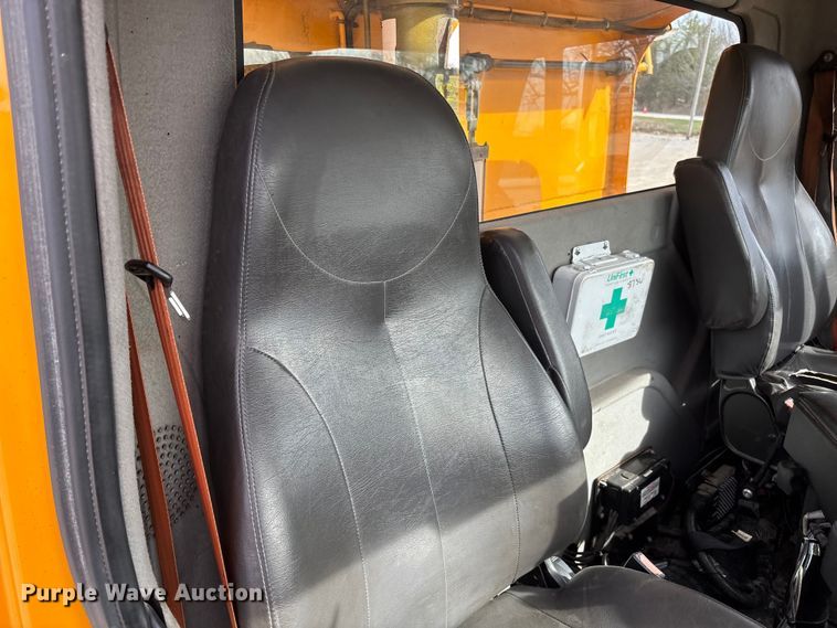 image for item FB3236 2013 International 7500 dump truck