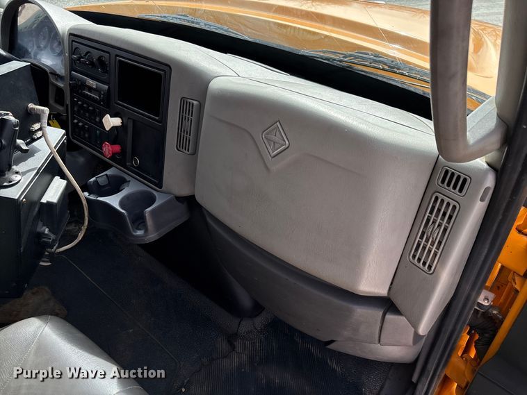 image for item FB3236 2013 International 7500 dump truck