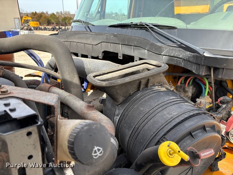 image for item FB3236 2013 International 7500 dump truck