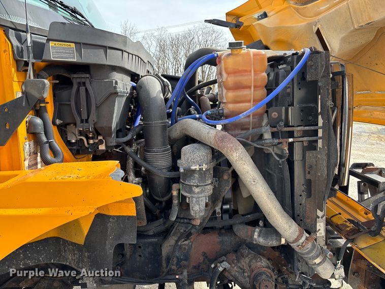 image for item FB3236 2013 International 7500 dump truck