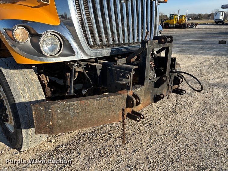 image for item FB3296 2009 International 7500 dump truck