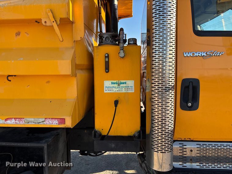 image for item FB3296 2009 International 7500 dump truck