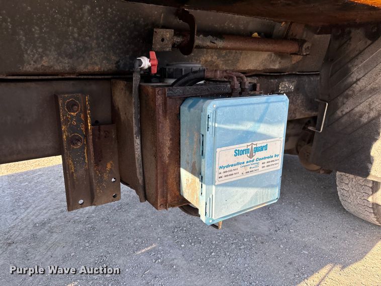 image for item FB3296 2009 International 7500 dump truck