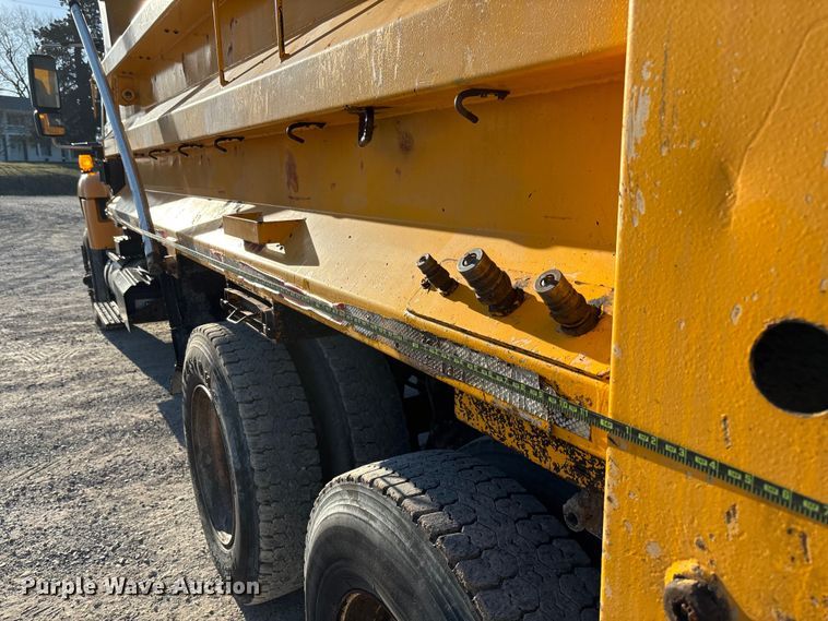 image for item FB3296 2009 International 7500 dump truck