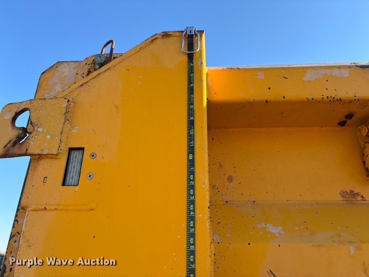 image for item FB3296 2009 International 7500 dump truck