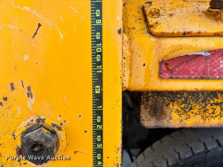 image for item FB3296 2009 International 7500 dump truck