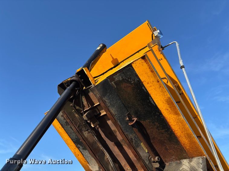 image for item FB3296 2009 International 7500 dump truck