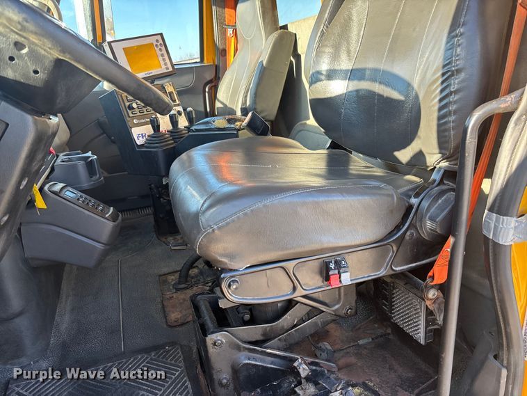 image for item FB3296 2009 International 7500 dump truck