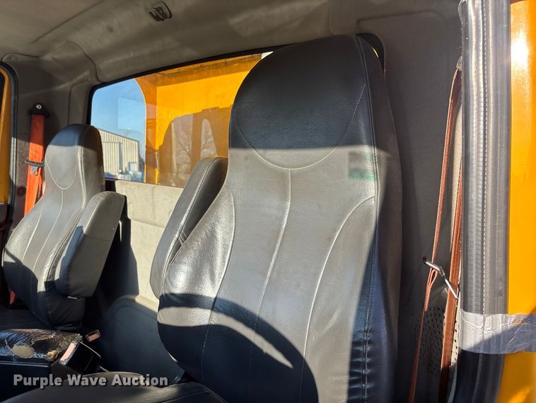 image for item FB3296 2009 International 7500 dump truck