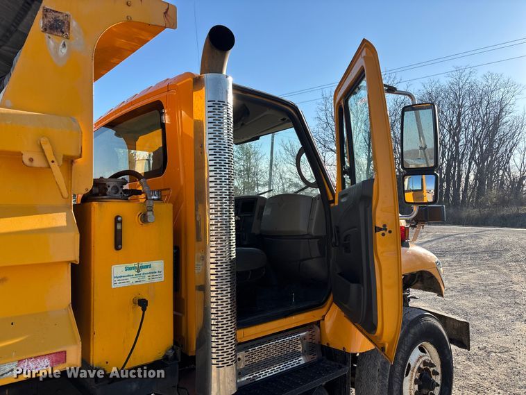 image for item FB3296 2009 International 7500 dump truck