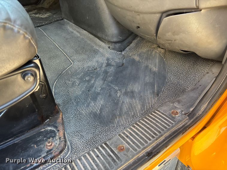 image for item FB3296 2009 International 7500 dump truck