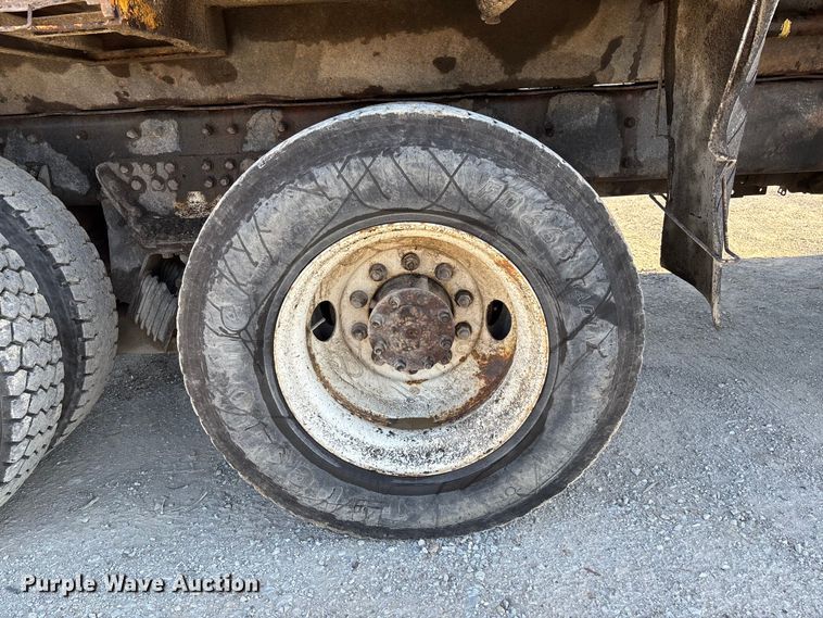 image for item FB3296 2009 International 7500 dump truck