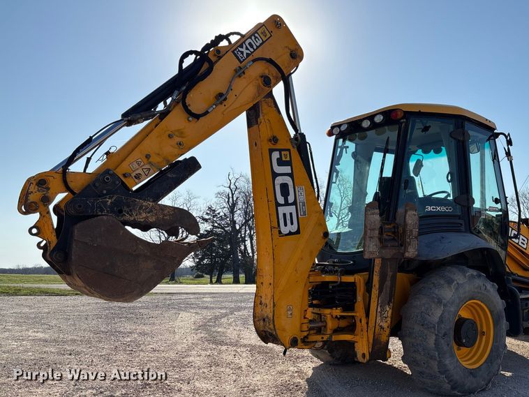 image for item FB3326 2016 JCB 3CX-14 backhoe