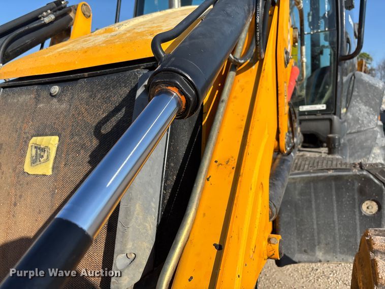 image for item FB3326 2016 JCB 3CX-14 backhoe