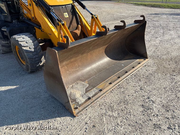 image for item FB3326 2016 JCB 3CX-14 backhoe