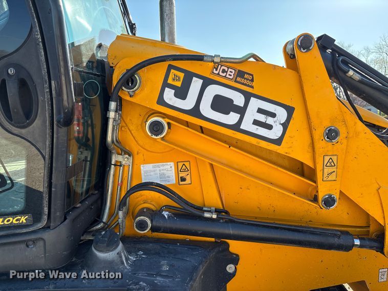 image for item FB3326 2016 JCB 3CX-14 backhoe