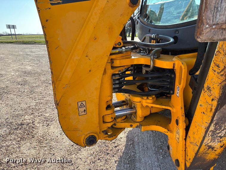 image for item FB3326 2016 JCB 3CX-14 backhoe