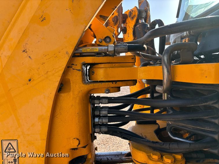image for item FB3326 2016 JCB 3CX-14 backhoe