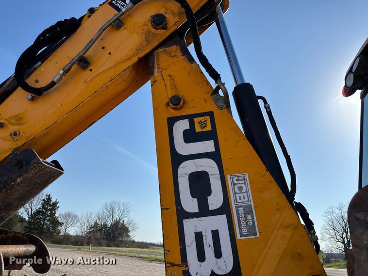 image for item FB3326 2016 JCB 3CX-14 backhoe