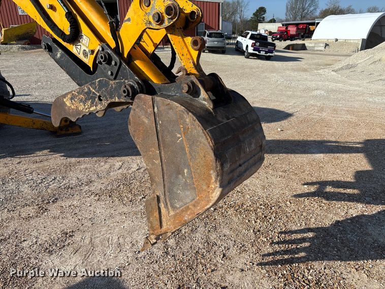 image for item FB3326 2016 JCB 3CX-14 backhoe