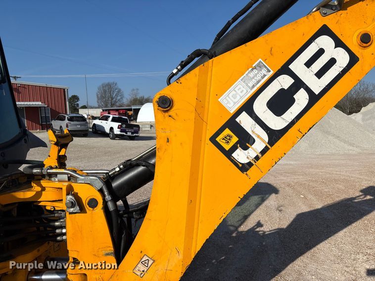 image for item FB3326 2016 JCB 3CX-14 backhoe