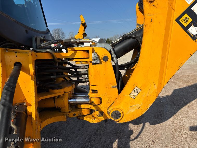 image for item FB3326 2016 JCB 3CX-14 backhoe