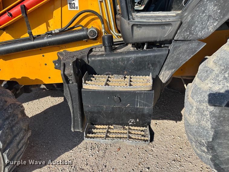 image for item FB3326 2016 JCB 3CX-14 backhoe