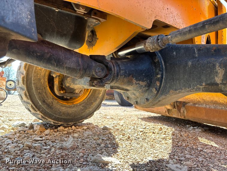 image for item FB3326 2016 JCB 3CX-14 backhoe