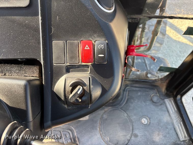 image for item FB3326 2016 JCB 3CX-14 backhoe