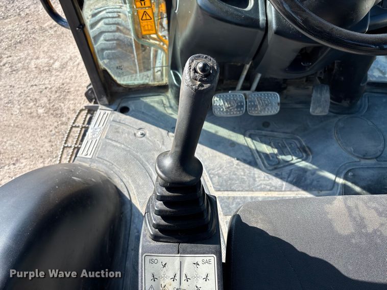 image for item FB3326 2016 JCB 3CX-14 backhoe