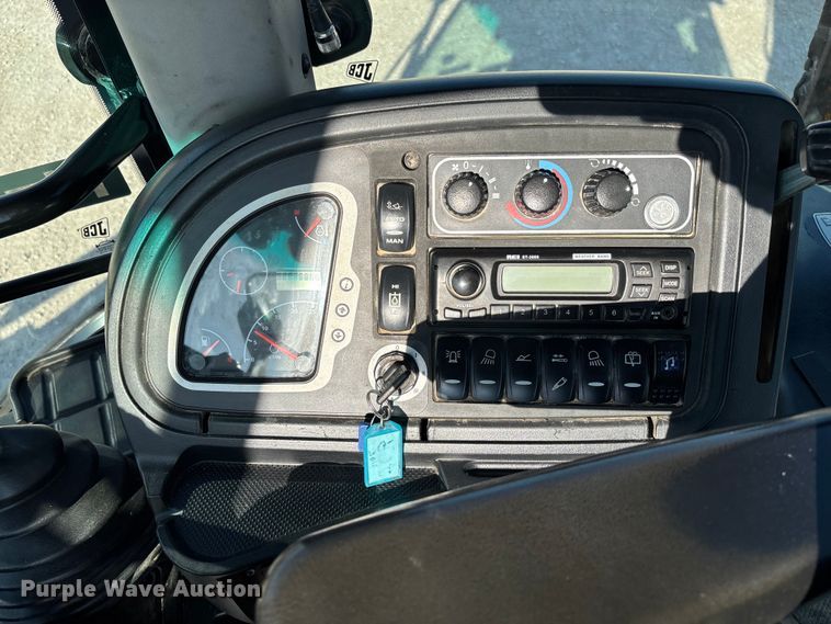 image for item FB3326 2016 JCB 3CX-14 backhoe