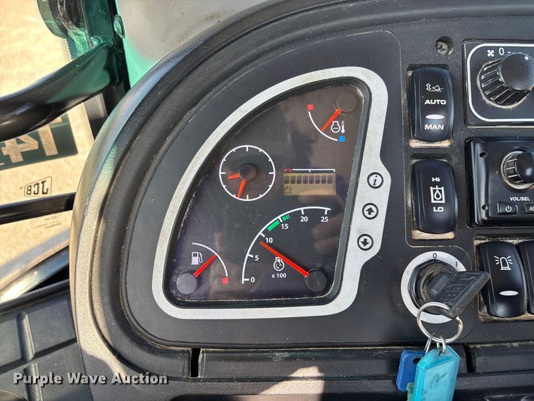 image for item FB3326 2016 JCB 3CX-14 backhoe