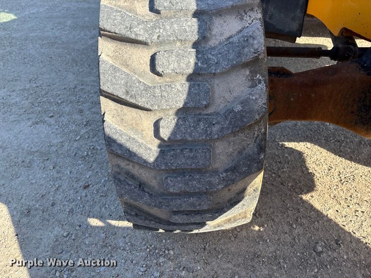 image for item FB3326 2016 JCB 3CX-14 backhoe