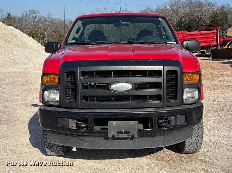 image for item FB3327 2008 Ford F250 Super Duty pickup truck