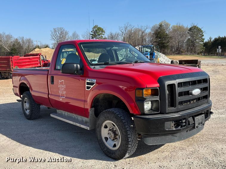 image for item FB3327 2008 Ford F250 Super Duty pickup truck