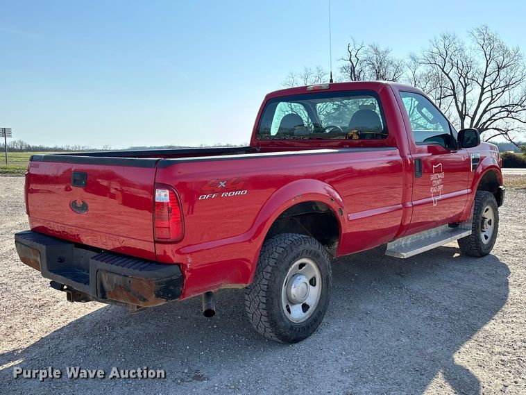 image for item FB3327 2008 Ford F250 Super Duty pickup truck