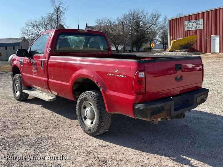 image for item FB3327 2008 Ford F250 Super Duty pickup truck
