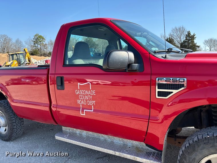 image for item FB3327 2008 Ford F250 Super Duty pickup truck