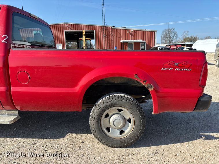image for item FB3327 2008 Ford F250 Super Duty pickup truck