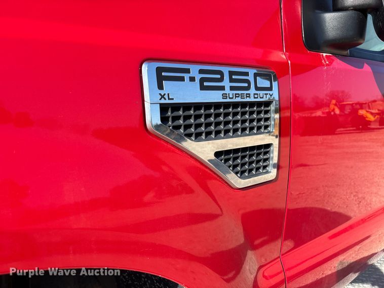 image for item FB3327 2008 Ford F250 Super Duty pickup truck