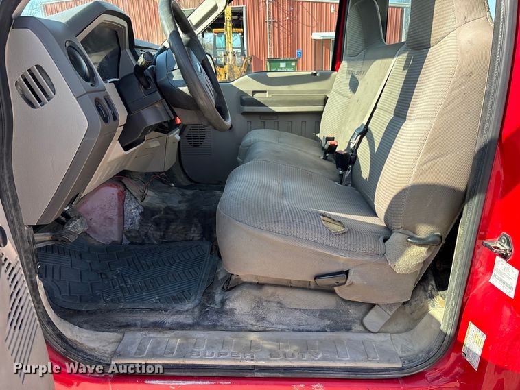image for item FB3327 2008 Ford F250 Super Duty pickup truck