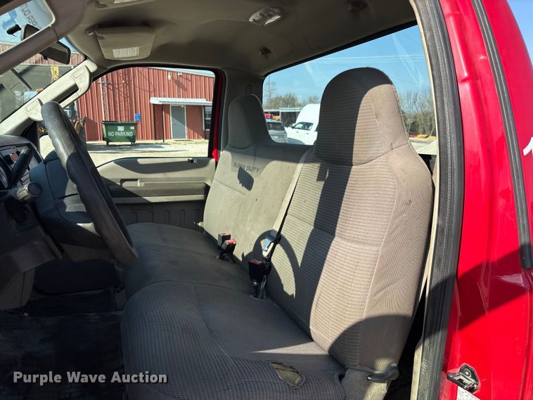 image for item FB3327 2008 Ford F250 Super Duty pickup truck