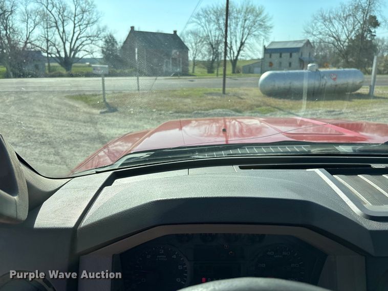 image for item FB3327 2008 Ford F250 Super Duty pickup truck