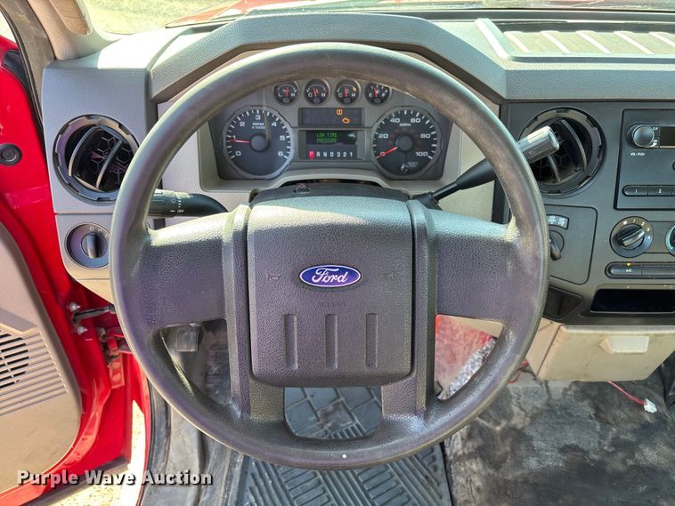 image for item FB3327 2008 Ford F250 Super Duty pickup truck